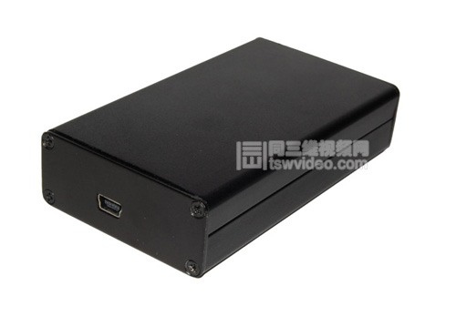 T603 USB转AV转换器输入端